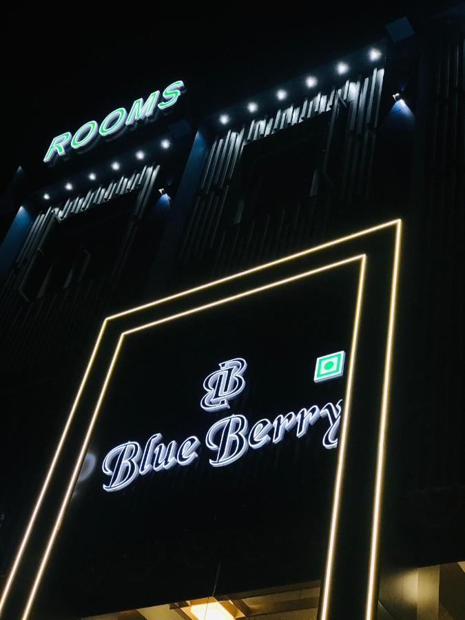 Hotel Blue Berry Γκαντχιναγκάρ Εξωτερικό φωτογραφία